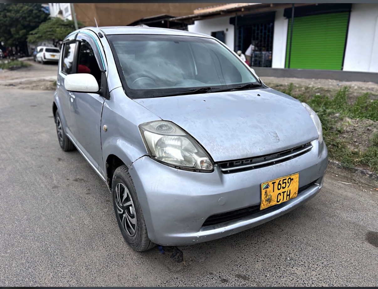 Toyota Passo 2003