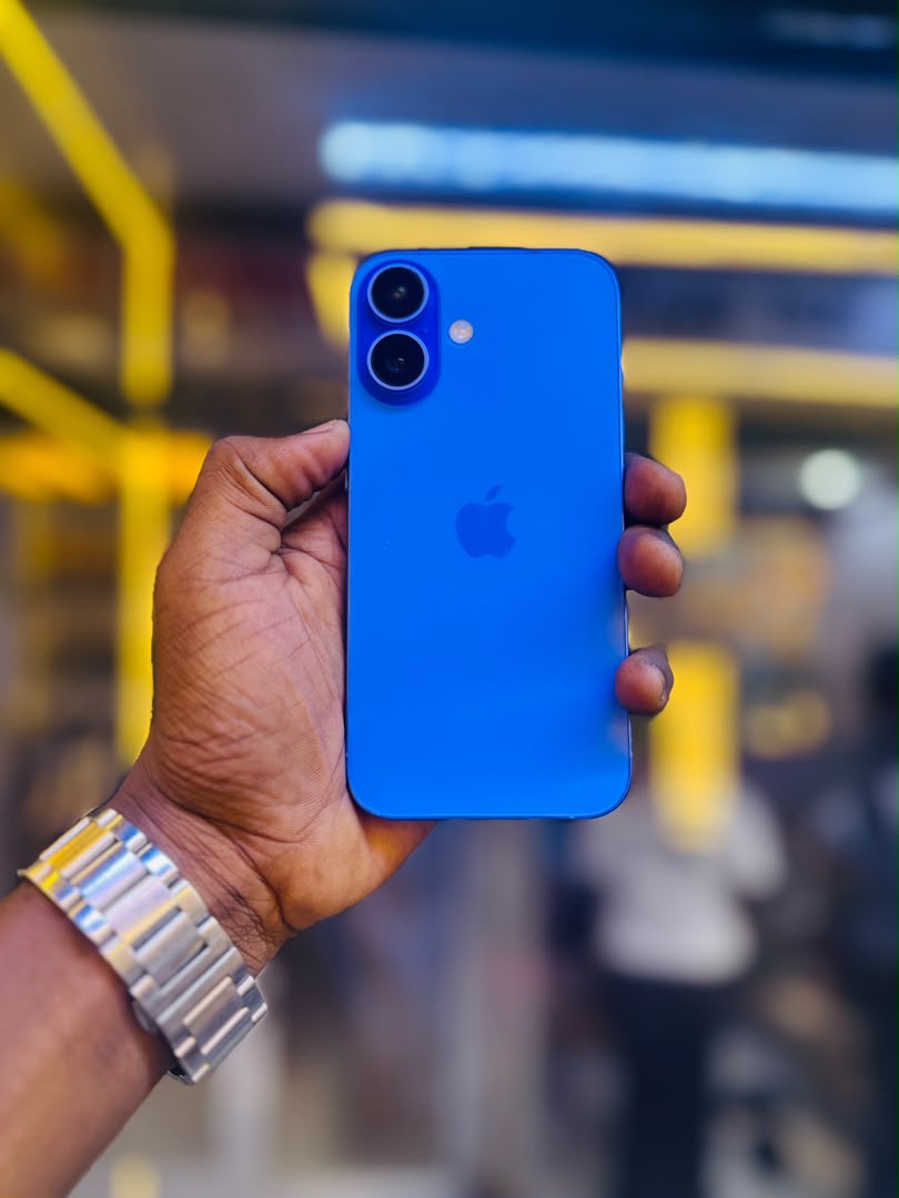 Iphone 16 plain