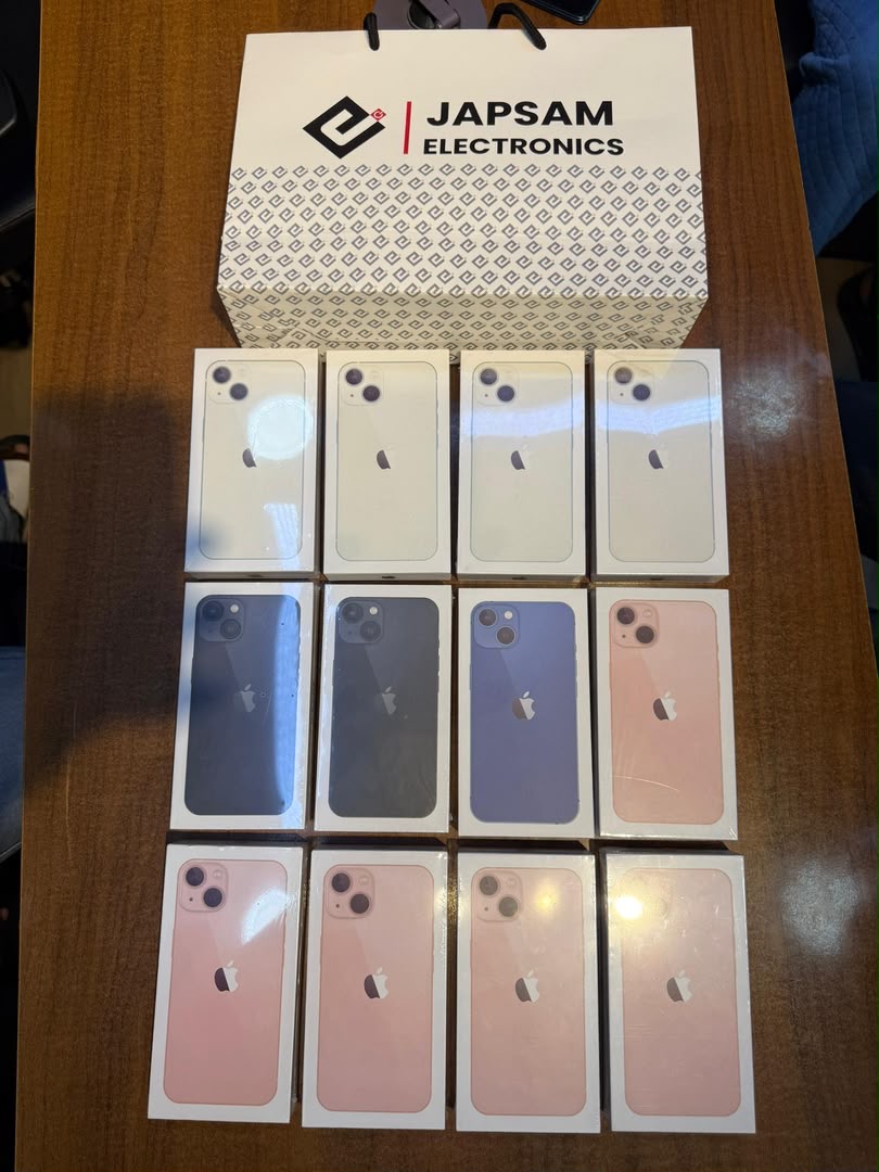 iPhone 13 plain