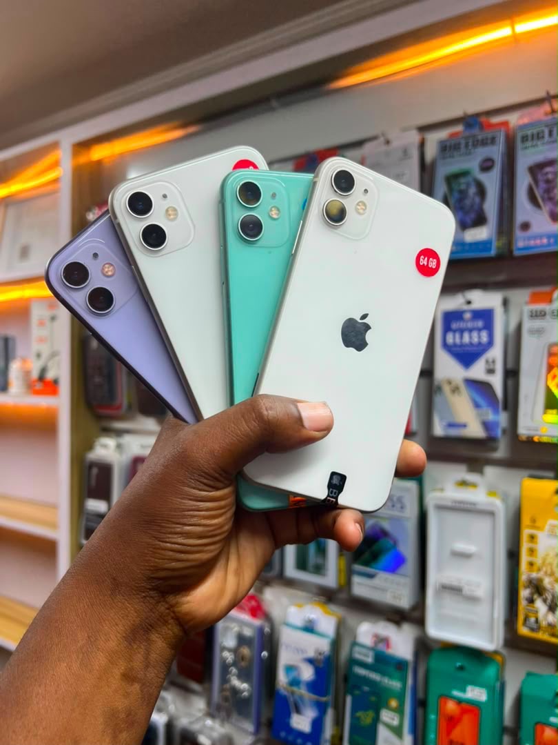 iPhone 11 plain