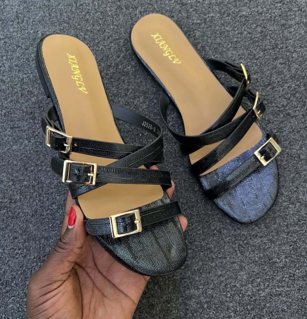 flat shoes