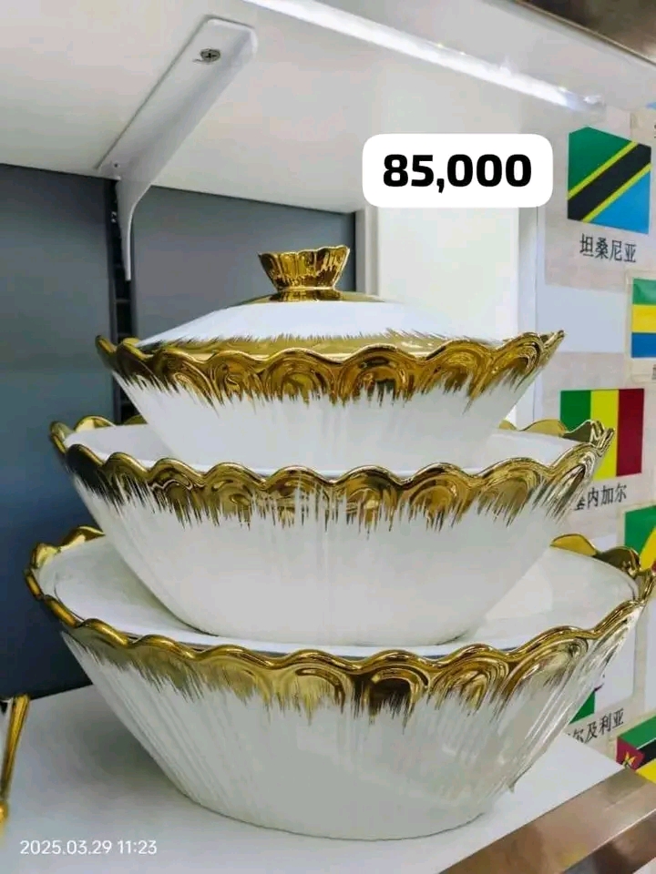 Serving bowls