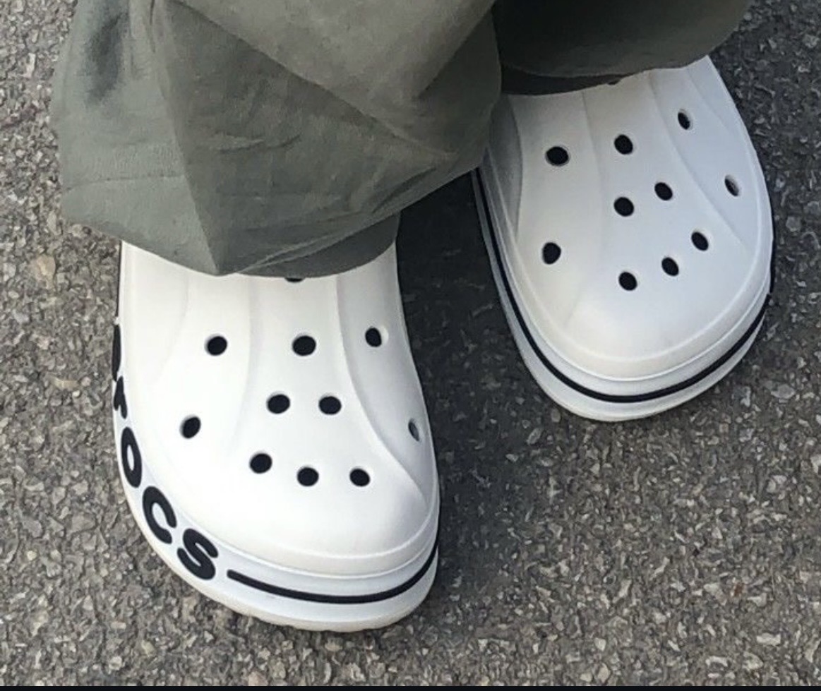crocs