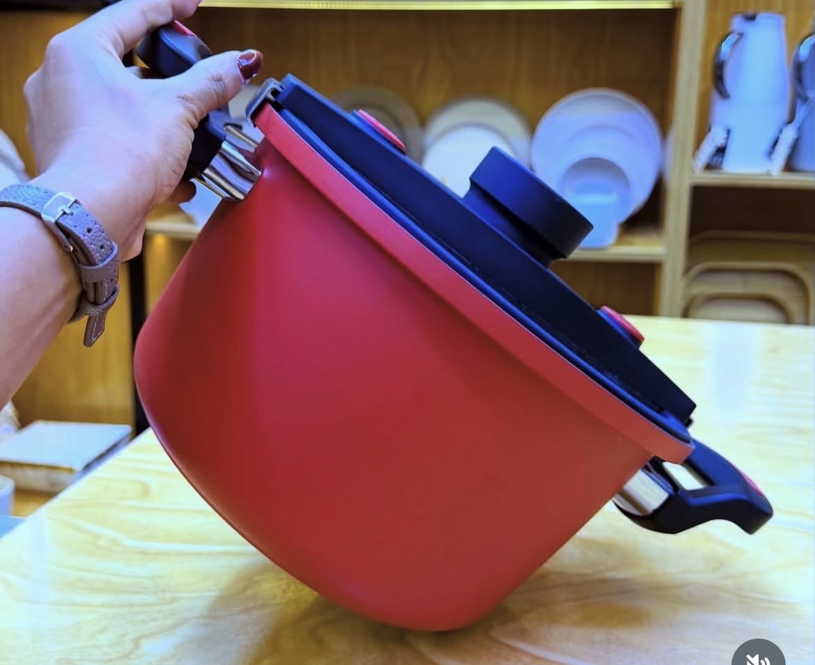 pressure cookers