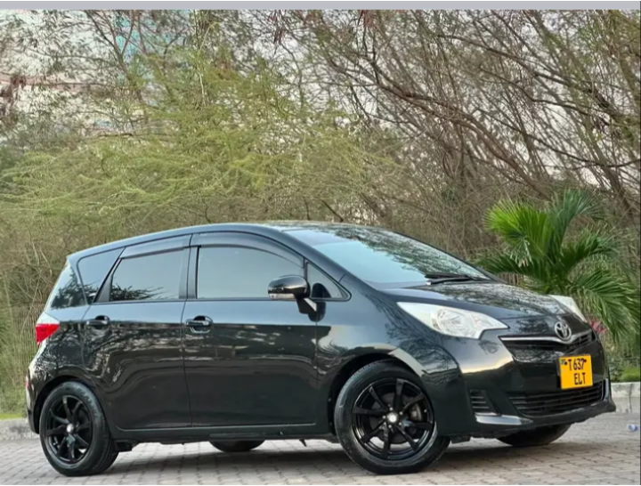 TOYOTA RACTIS NEW MODEL year 2012