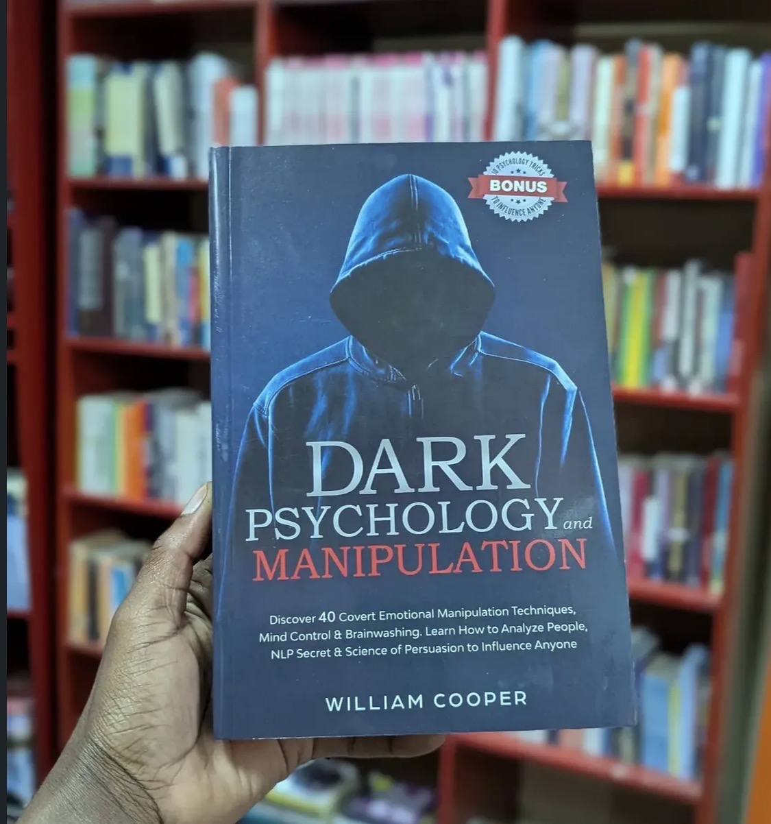 Dark psychology manipulation book