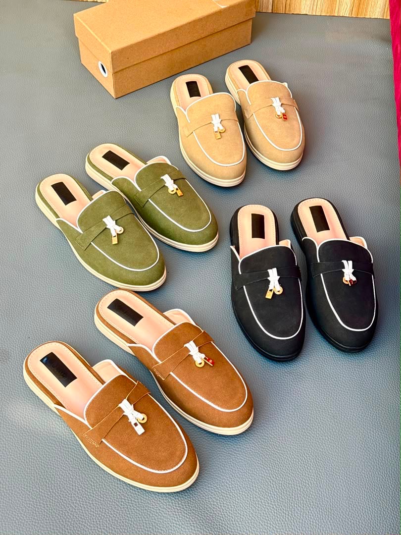 leather half closed low shoes