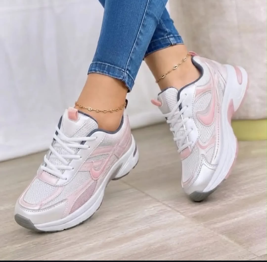 Nike female shoes