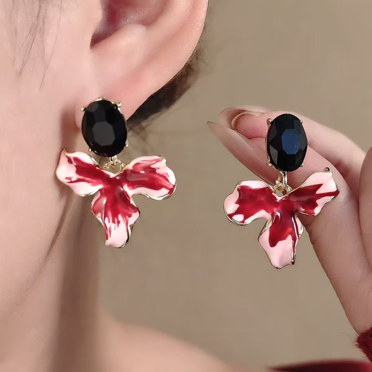 Beautiful Trending Ear rings