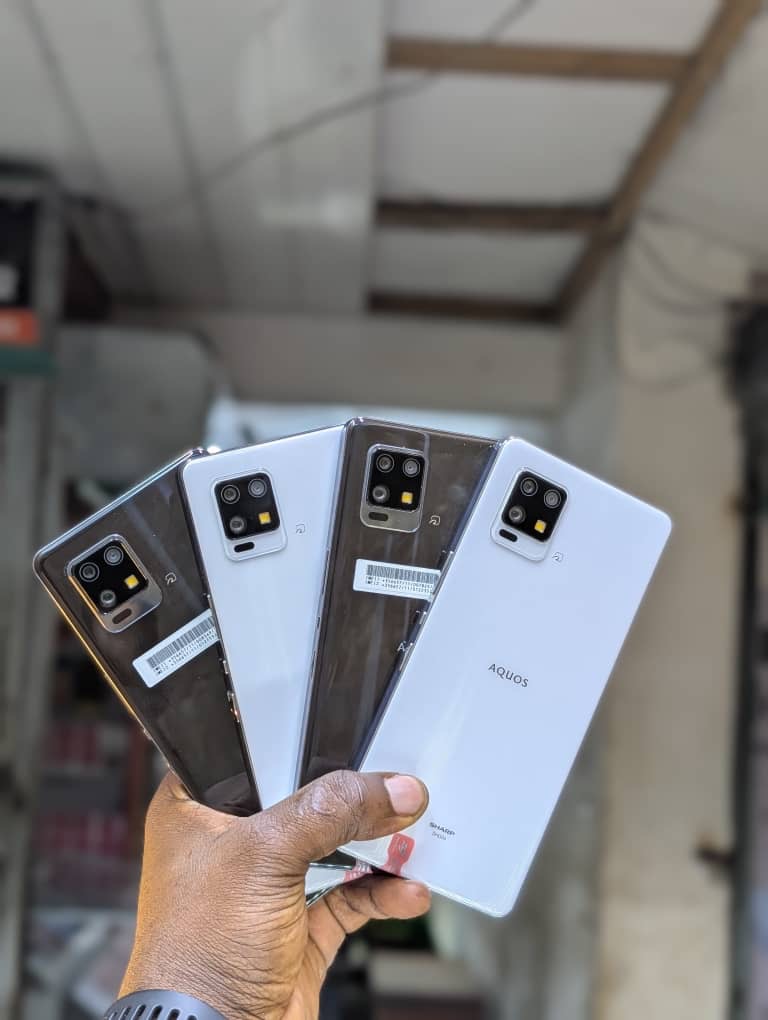 Aquos 06 5g