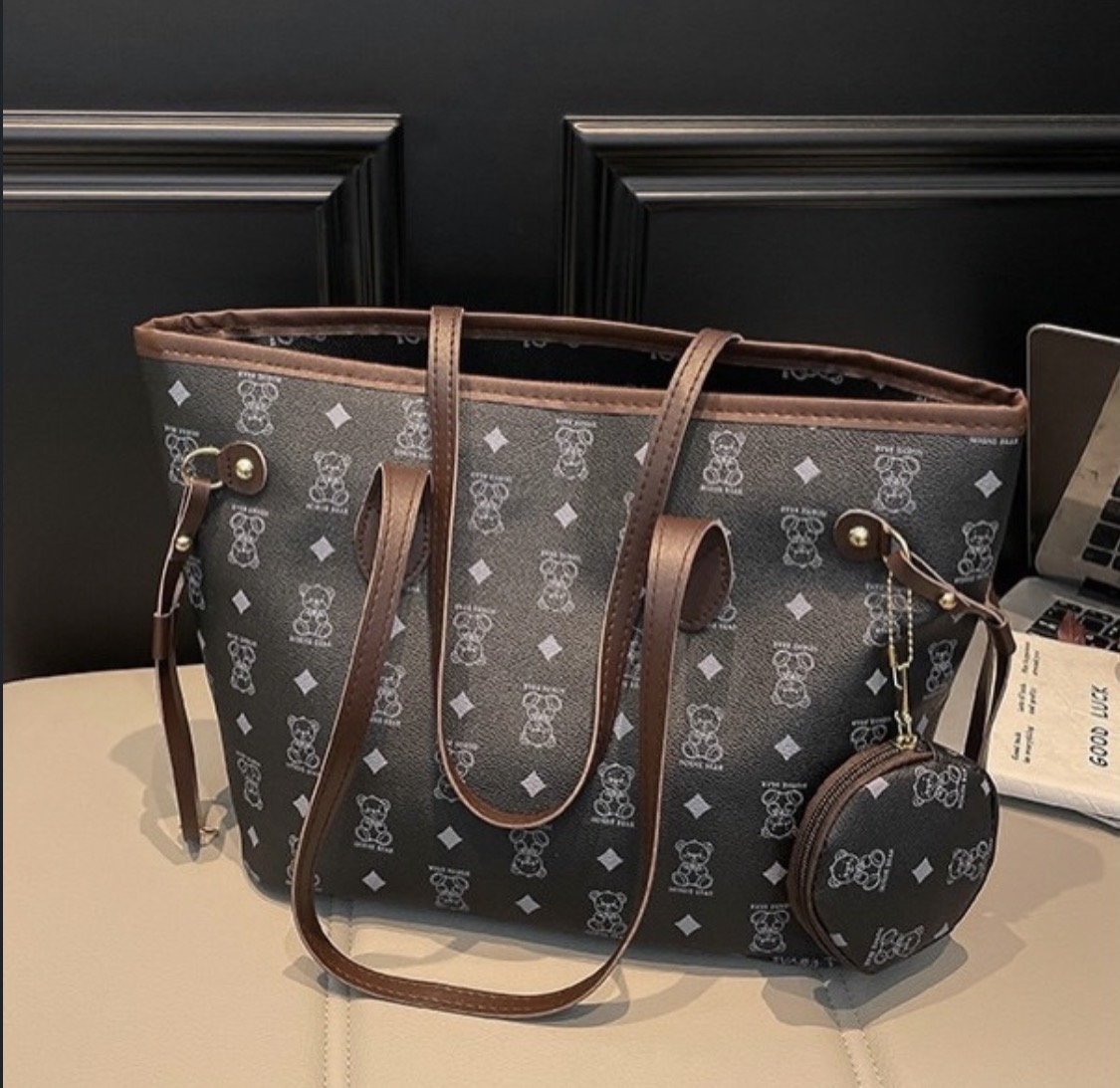 New tote bags