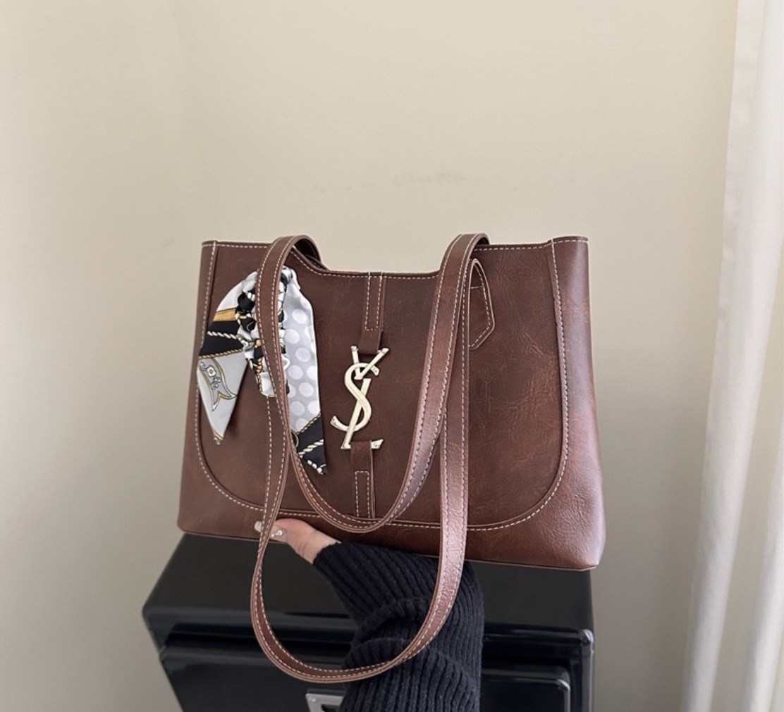 Leather tote handbag