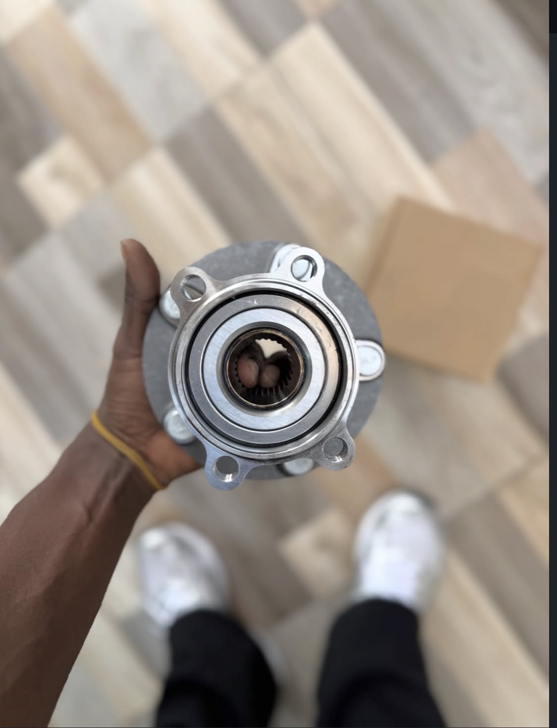 Wheel hub bearing