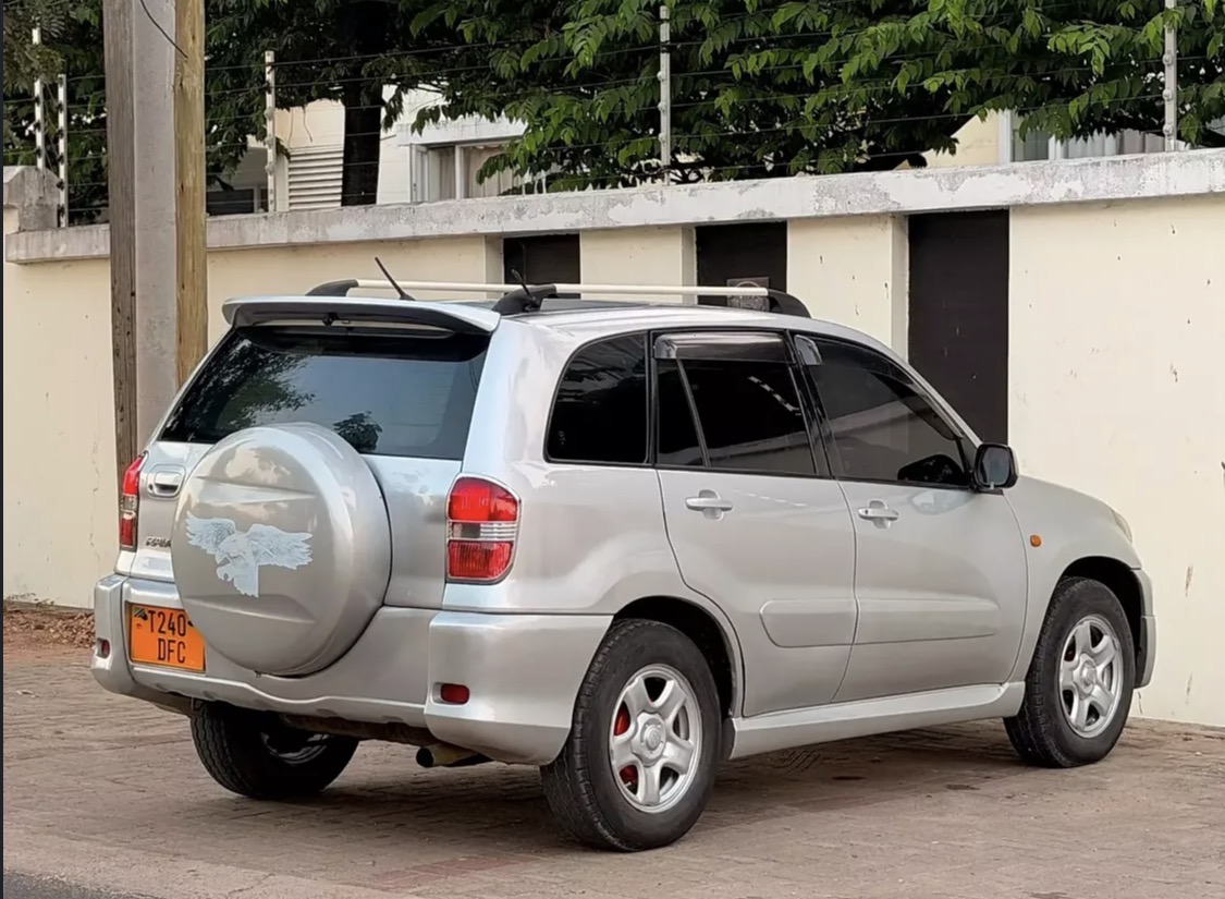 Toyota rava 4