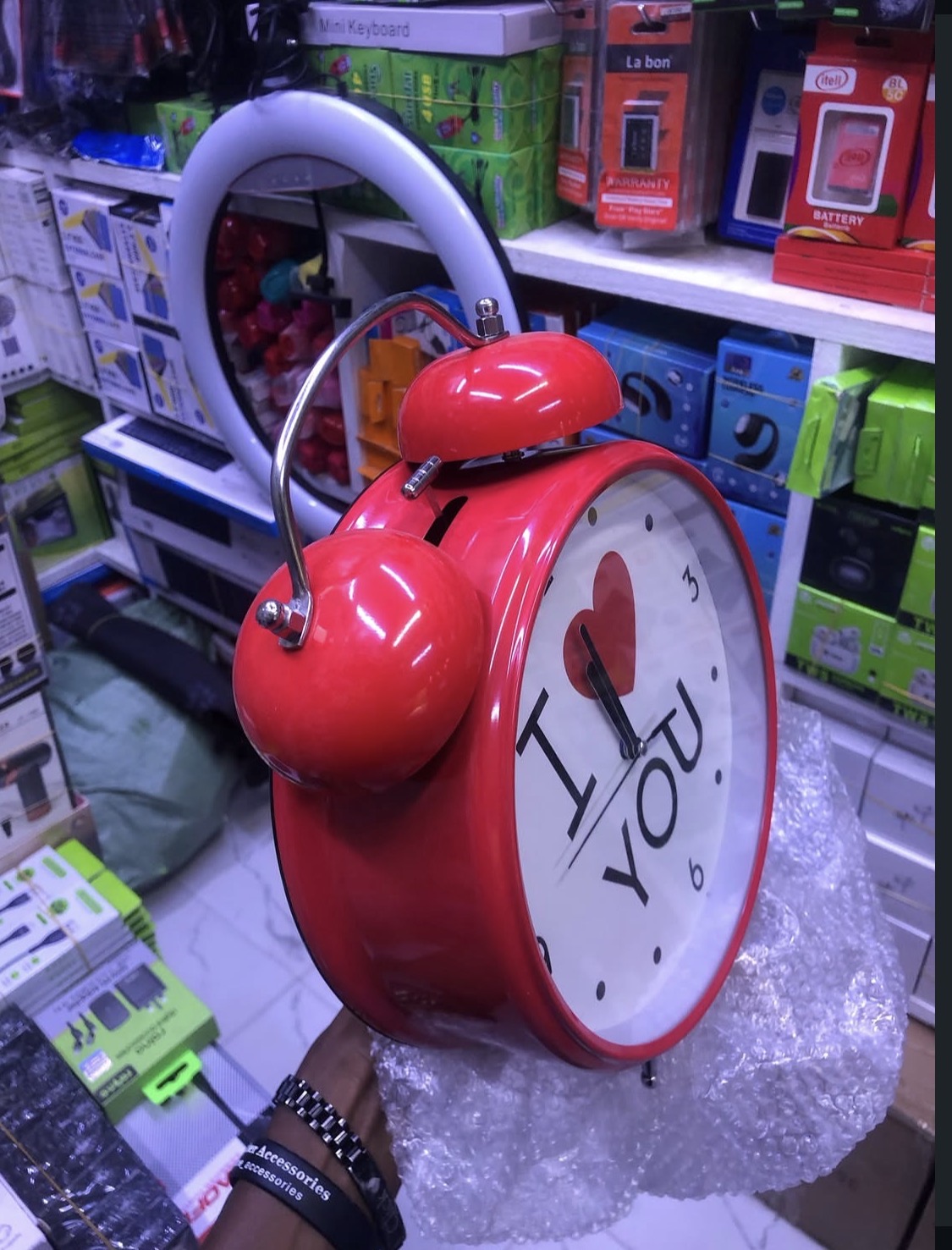 Alarm clock kubwa
