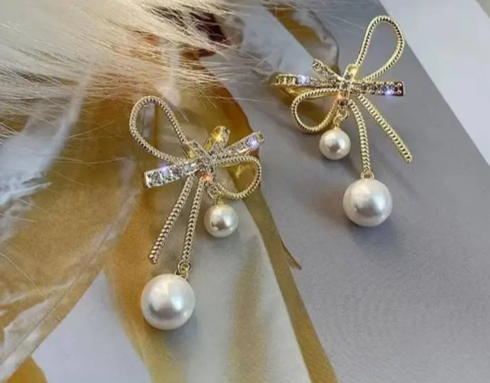 Beautiful ear rings A 5