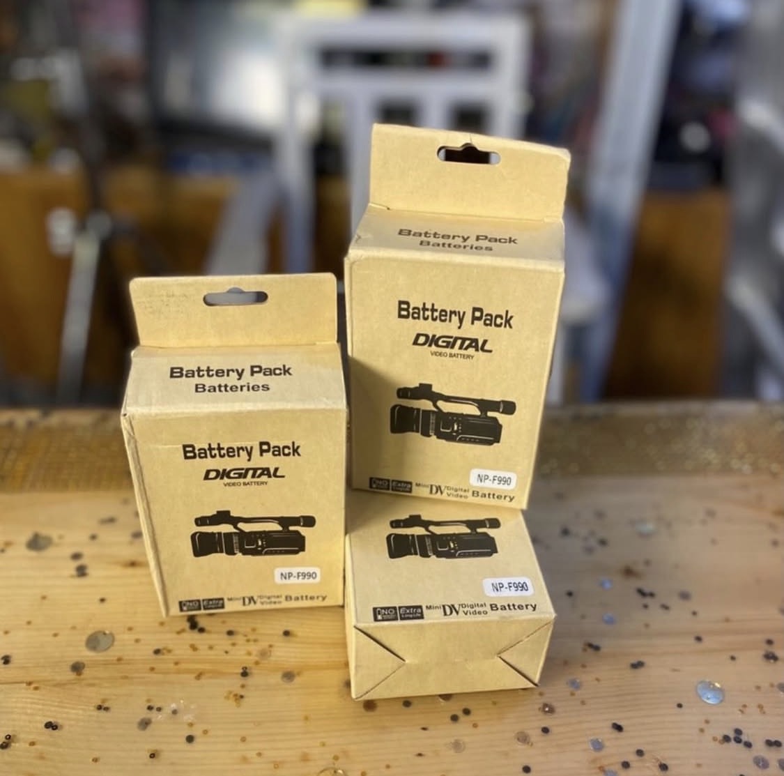 NP-F990 battery