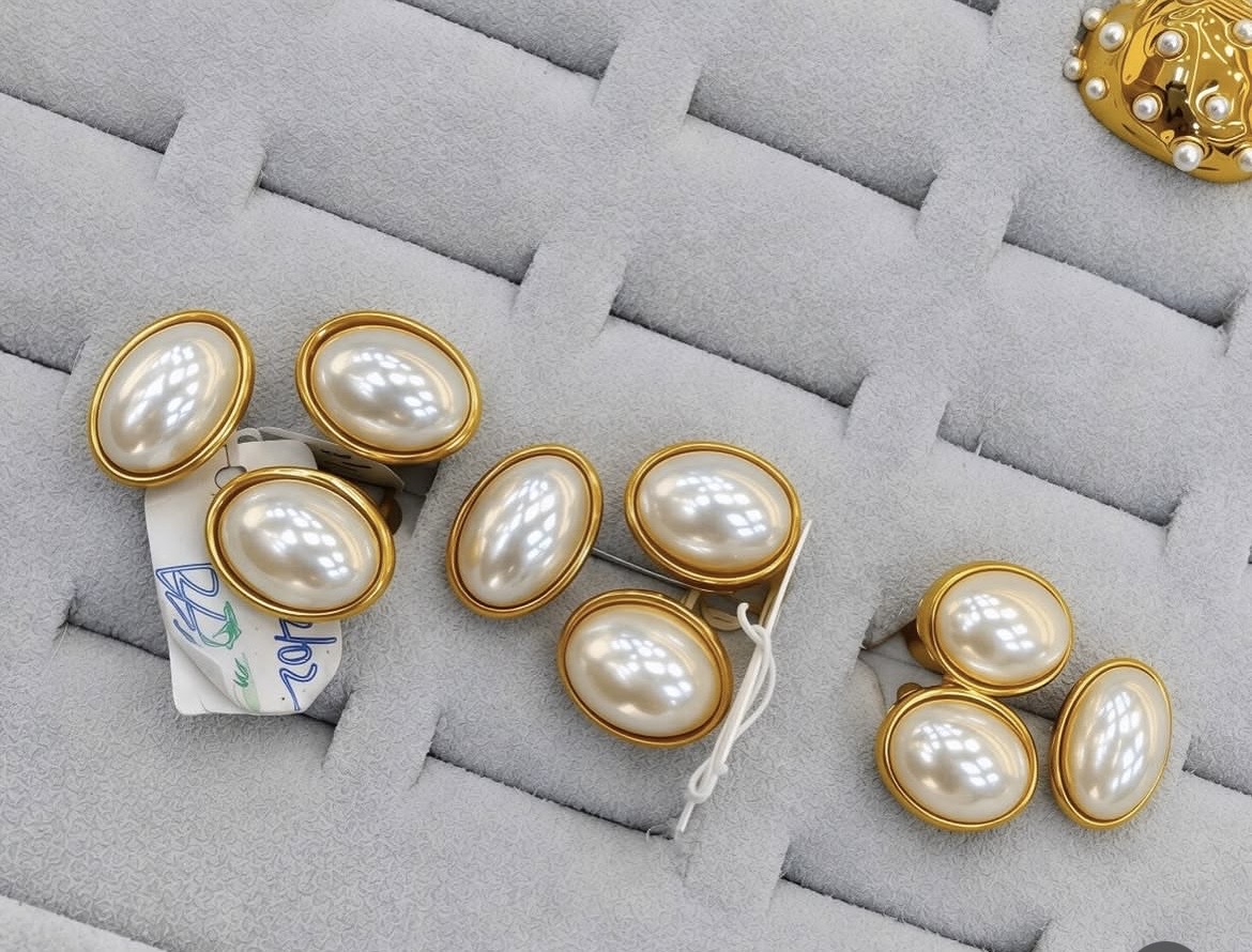 gold pearl rings