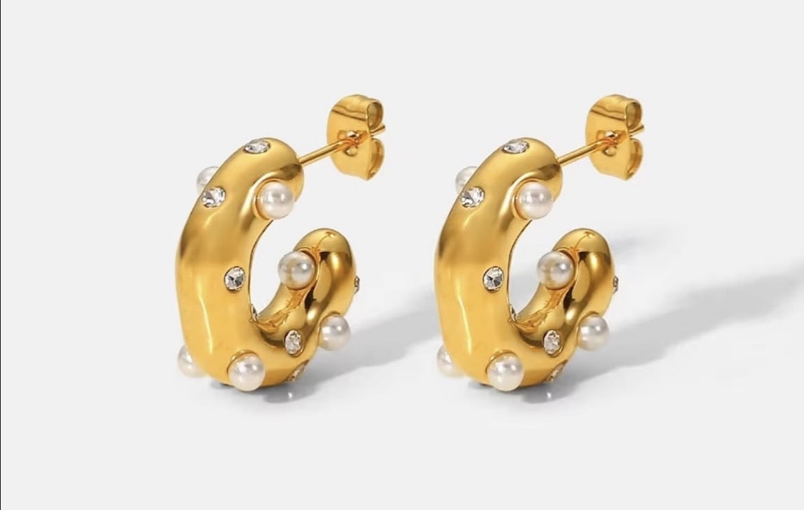 lola pearl earrings