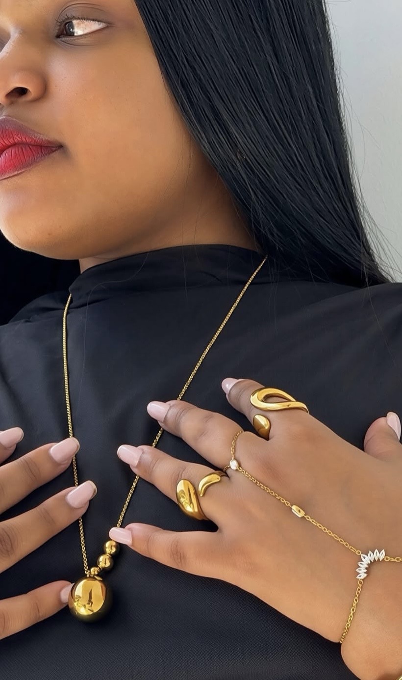 ball necklace