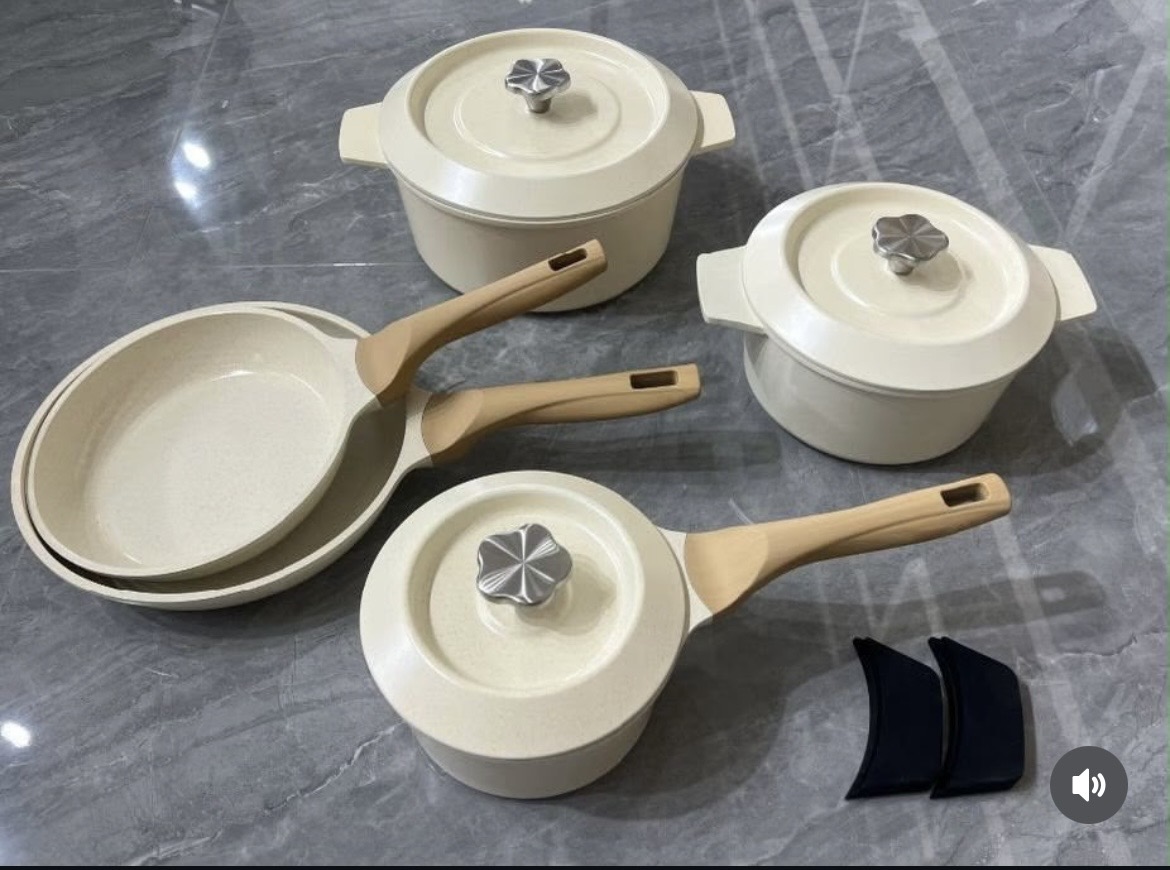 ceramic cooking pots