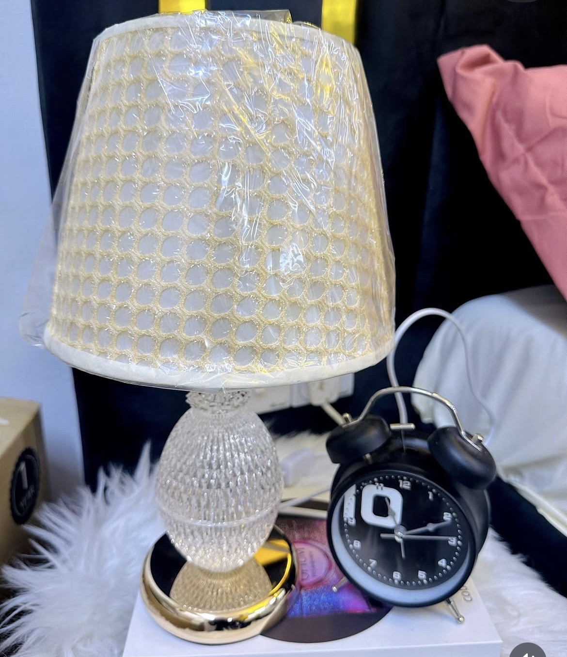 floor lamp