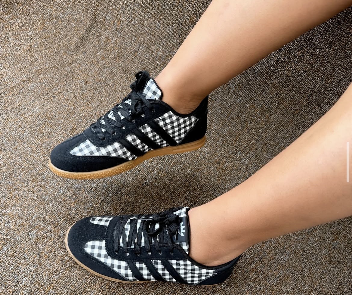 black and white adidas