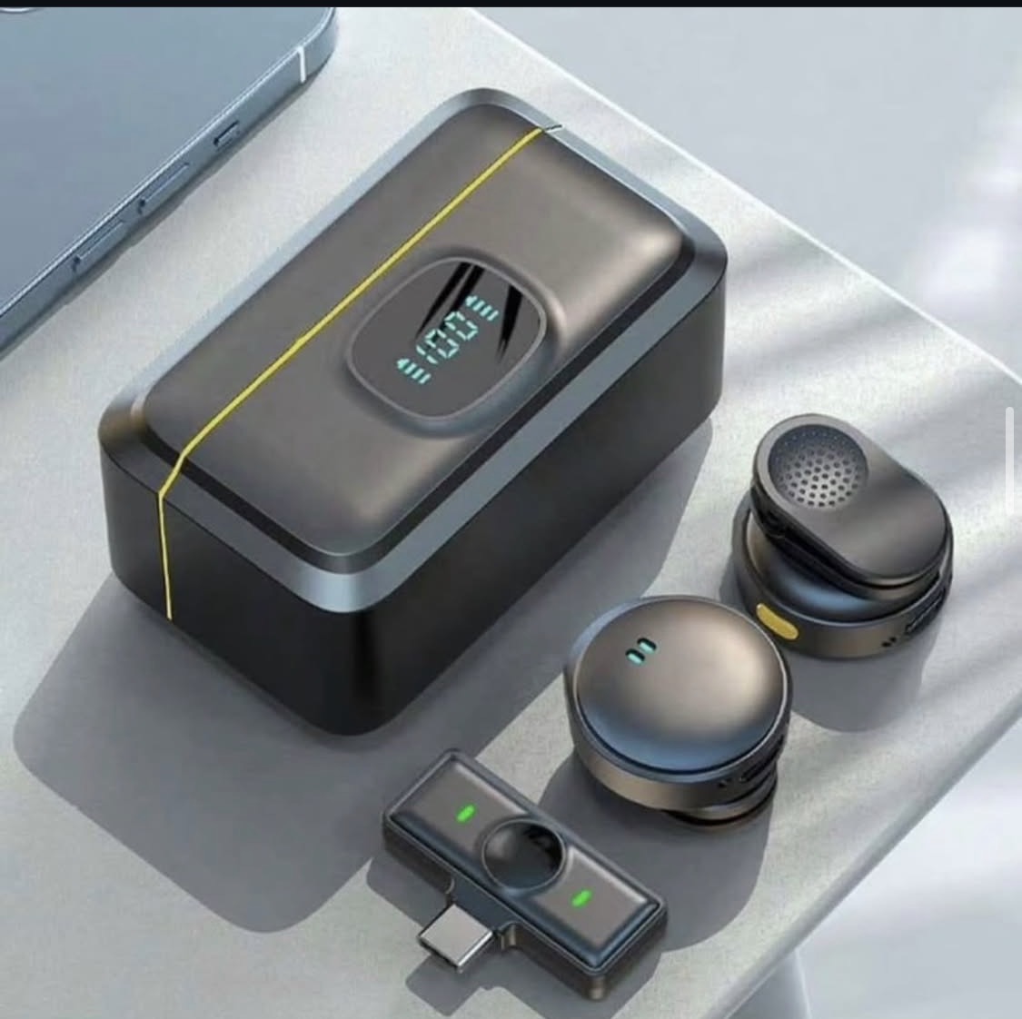 Wireless microphone.