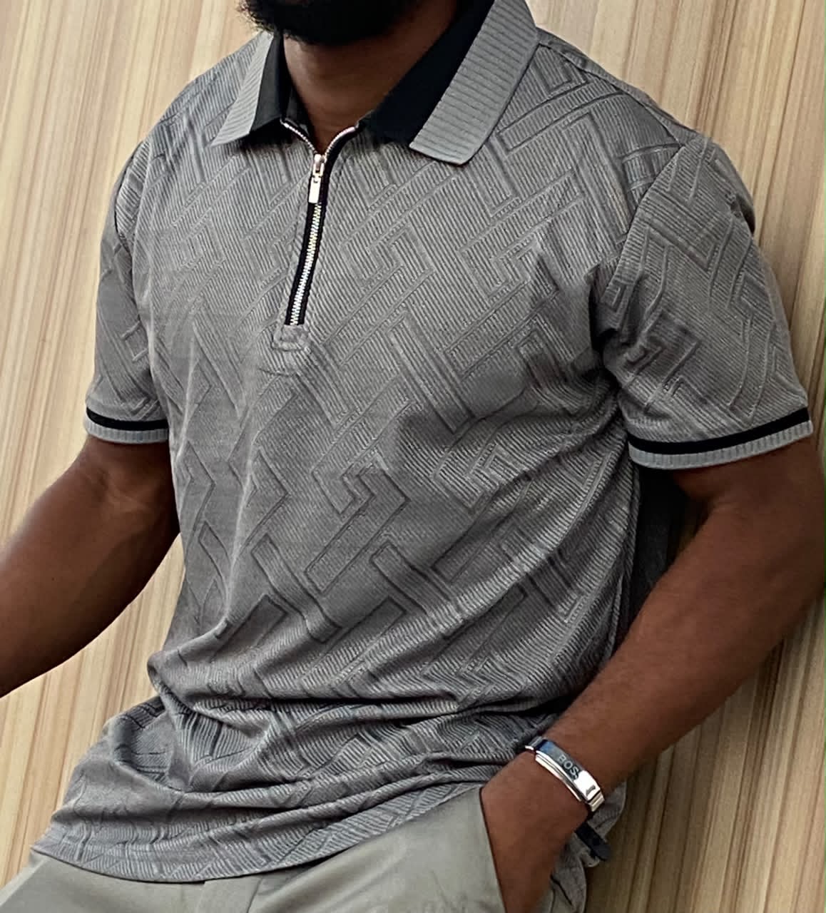 zip tshirt