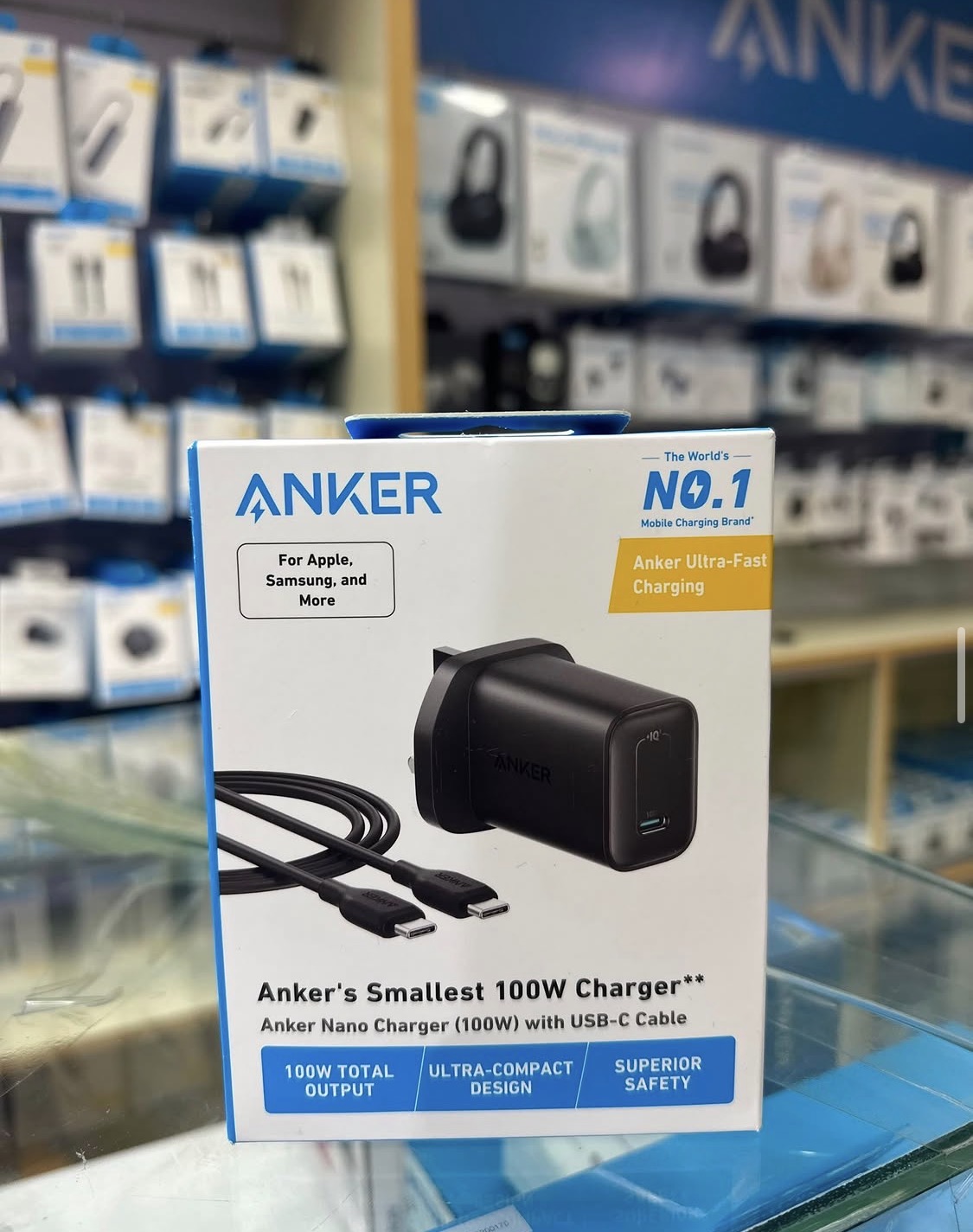 Snkers smallest charger