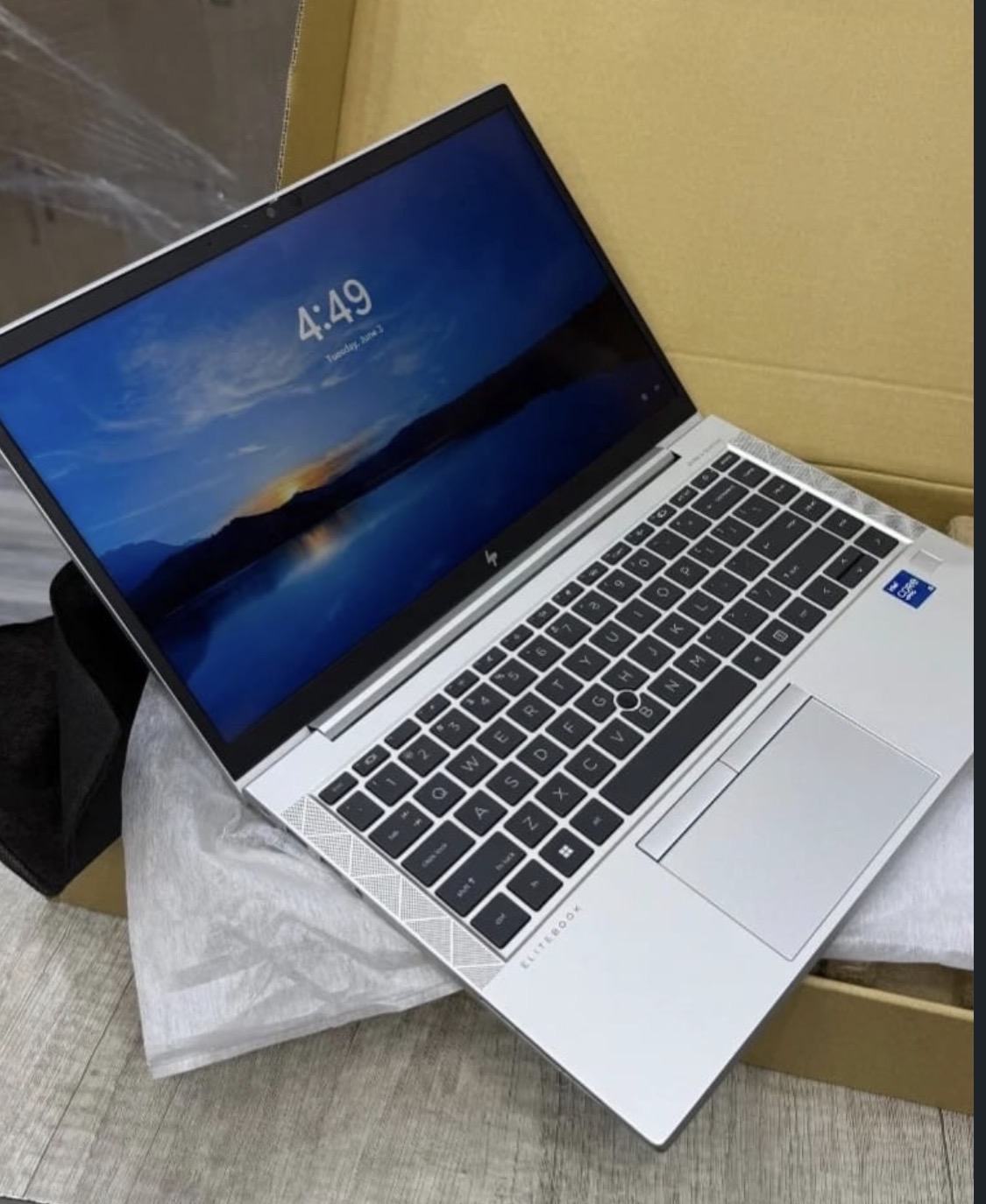 Hp elite book 840 G8 note book