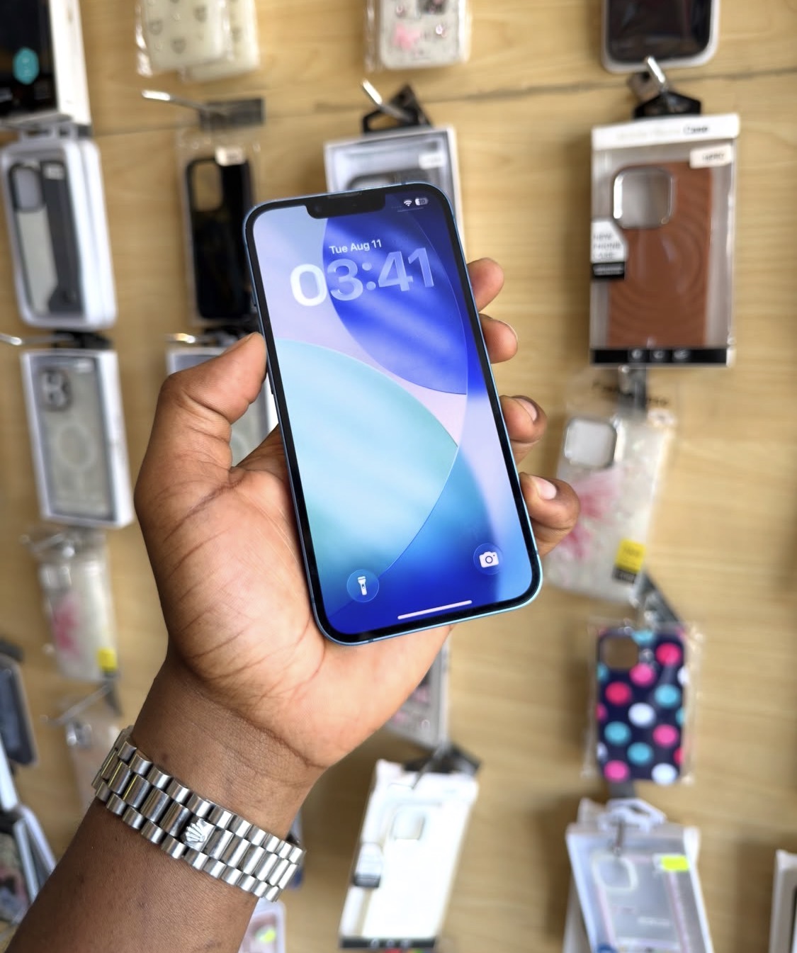 iPhone 13plain.