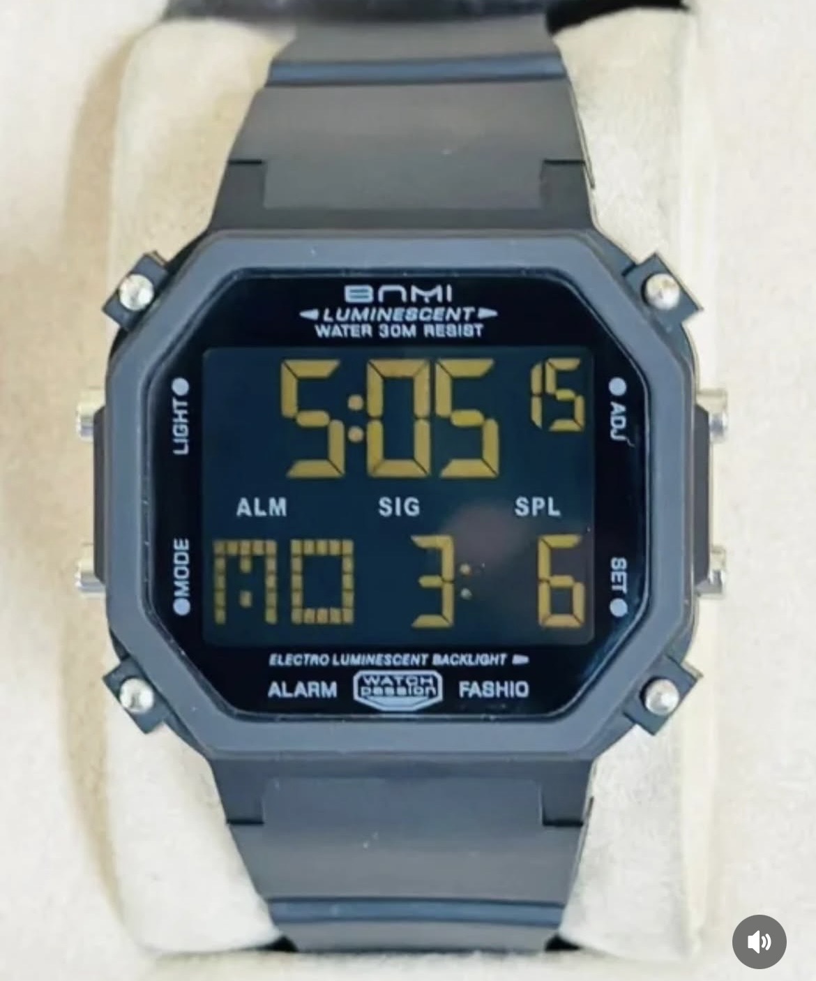 BMNI digital watch