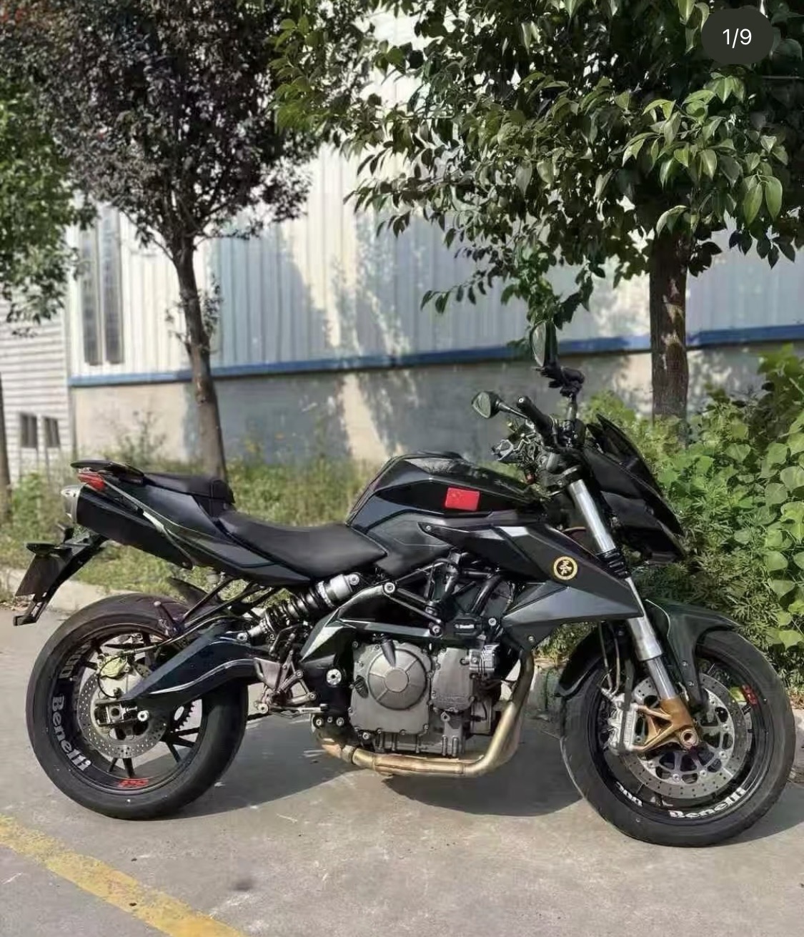Benelli 600