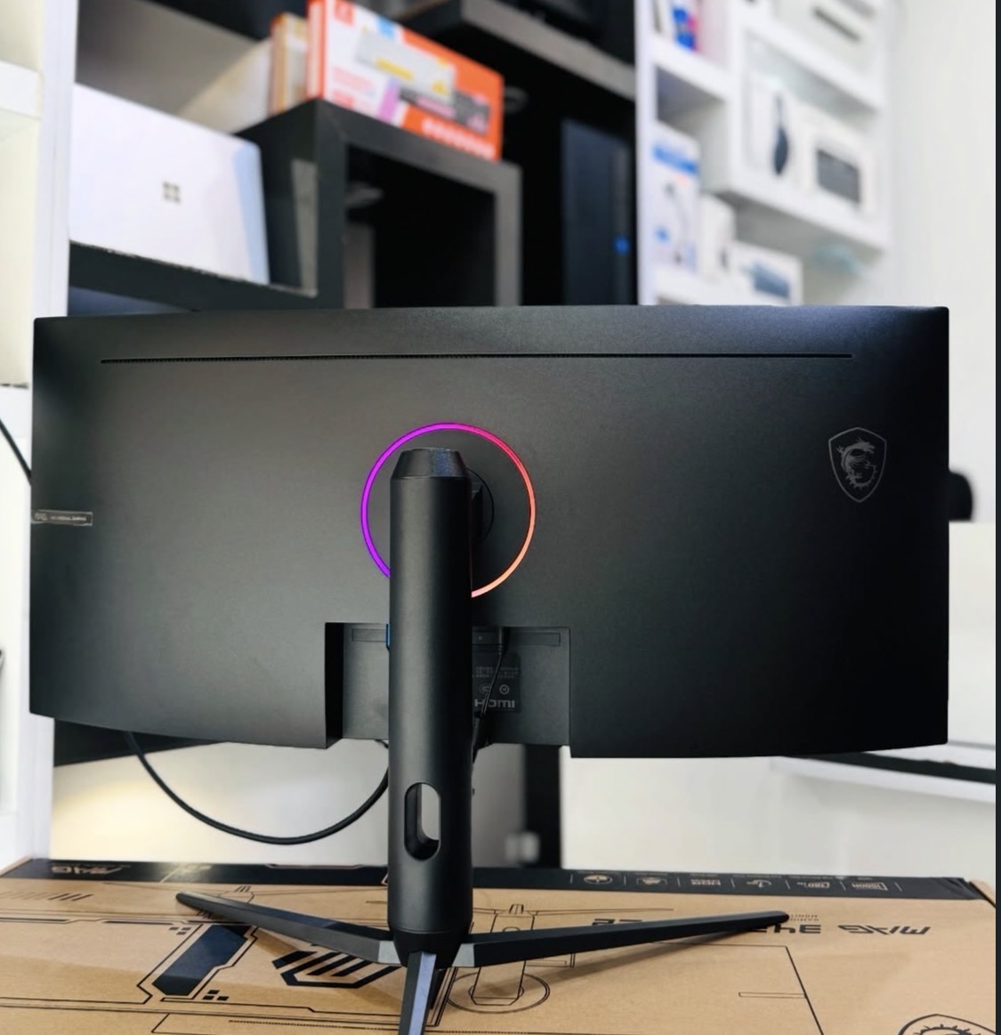 Ultra wide view