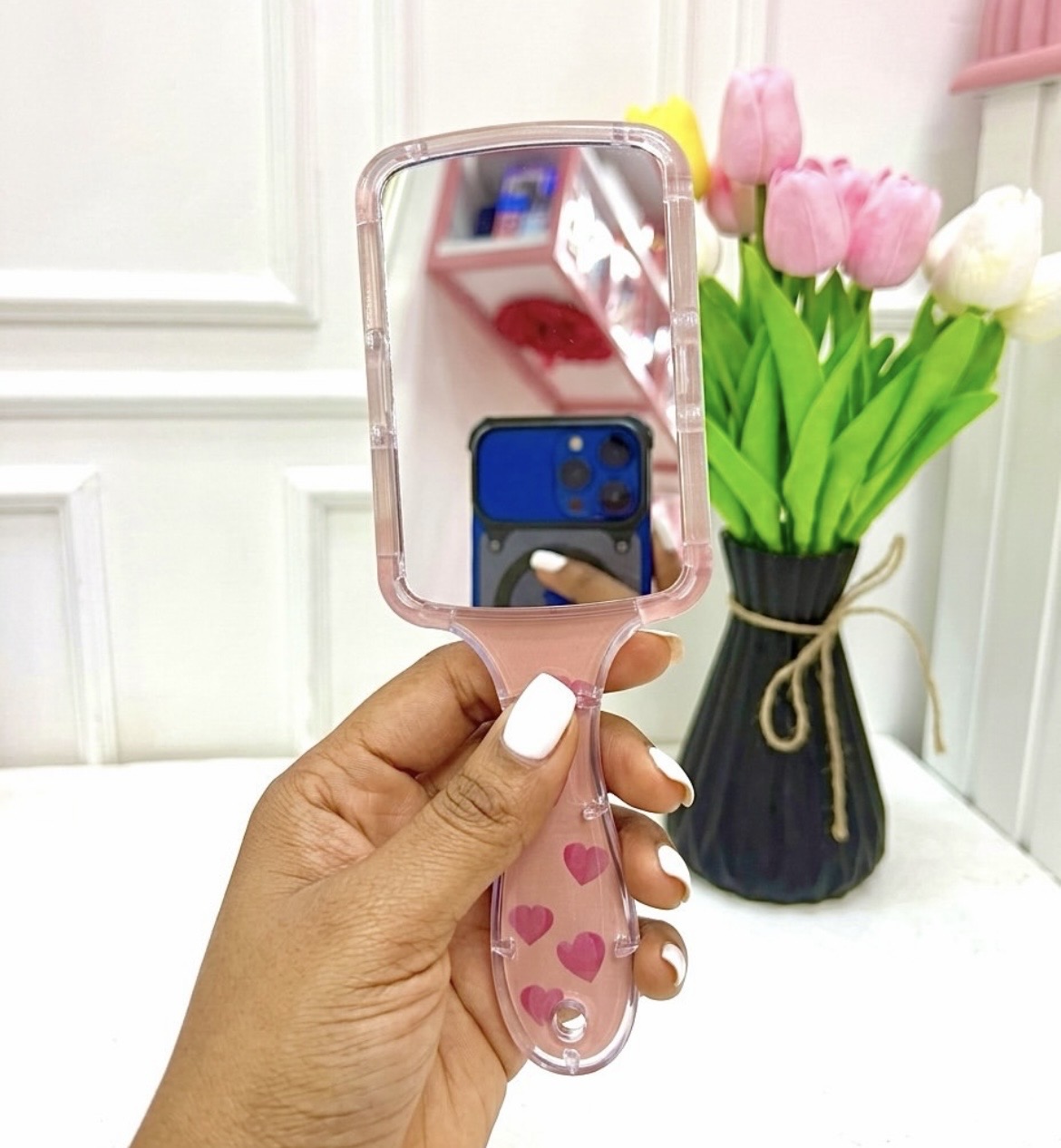 hand mirror