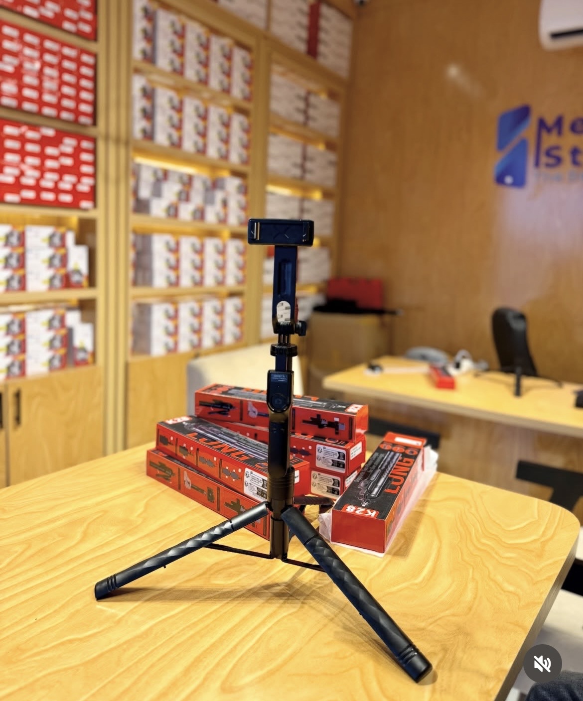 K28 stand